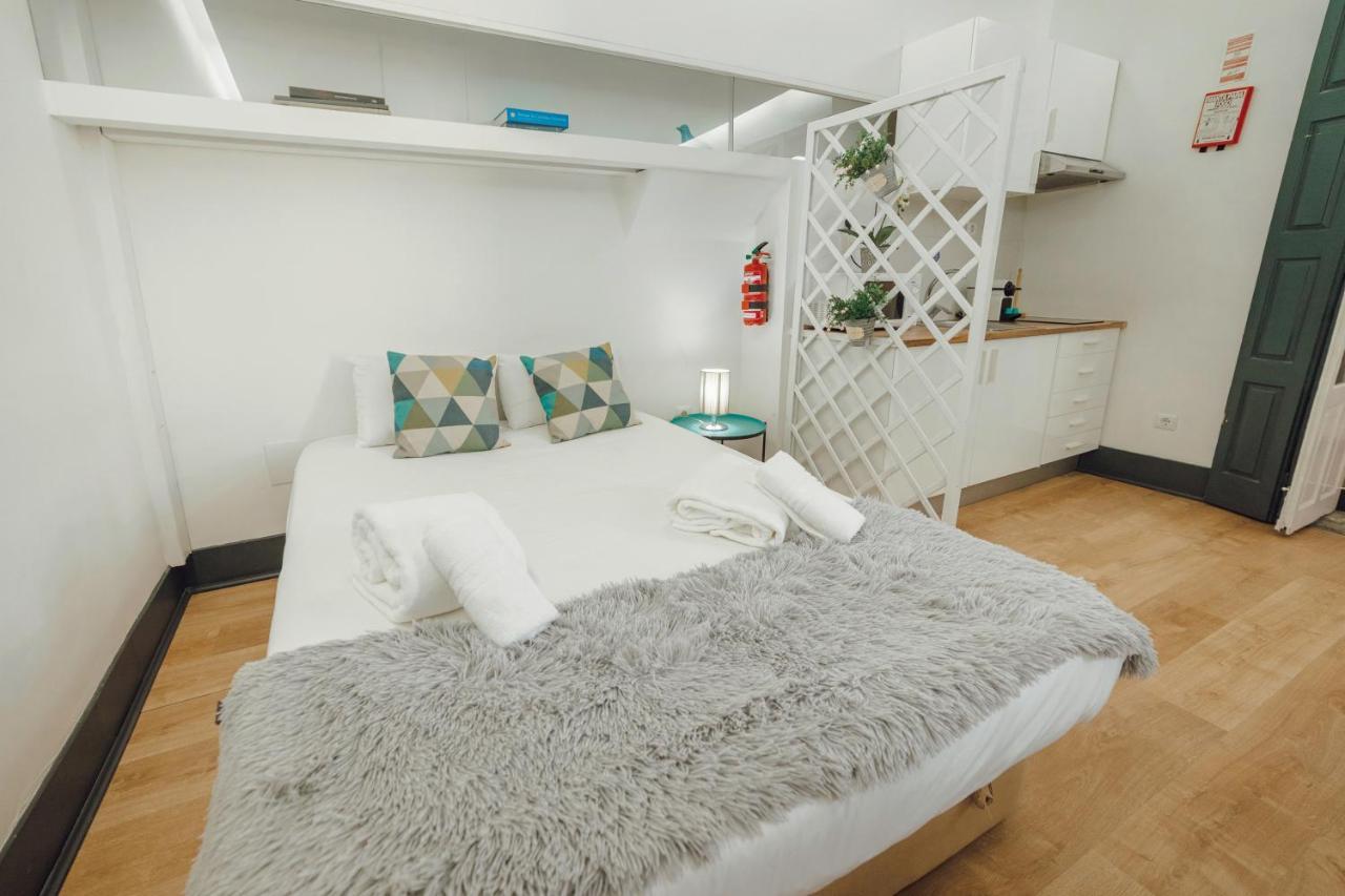 Papa'S Cedofeita Studio Apartments ポルト エクステリア 写真