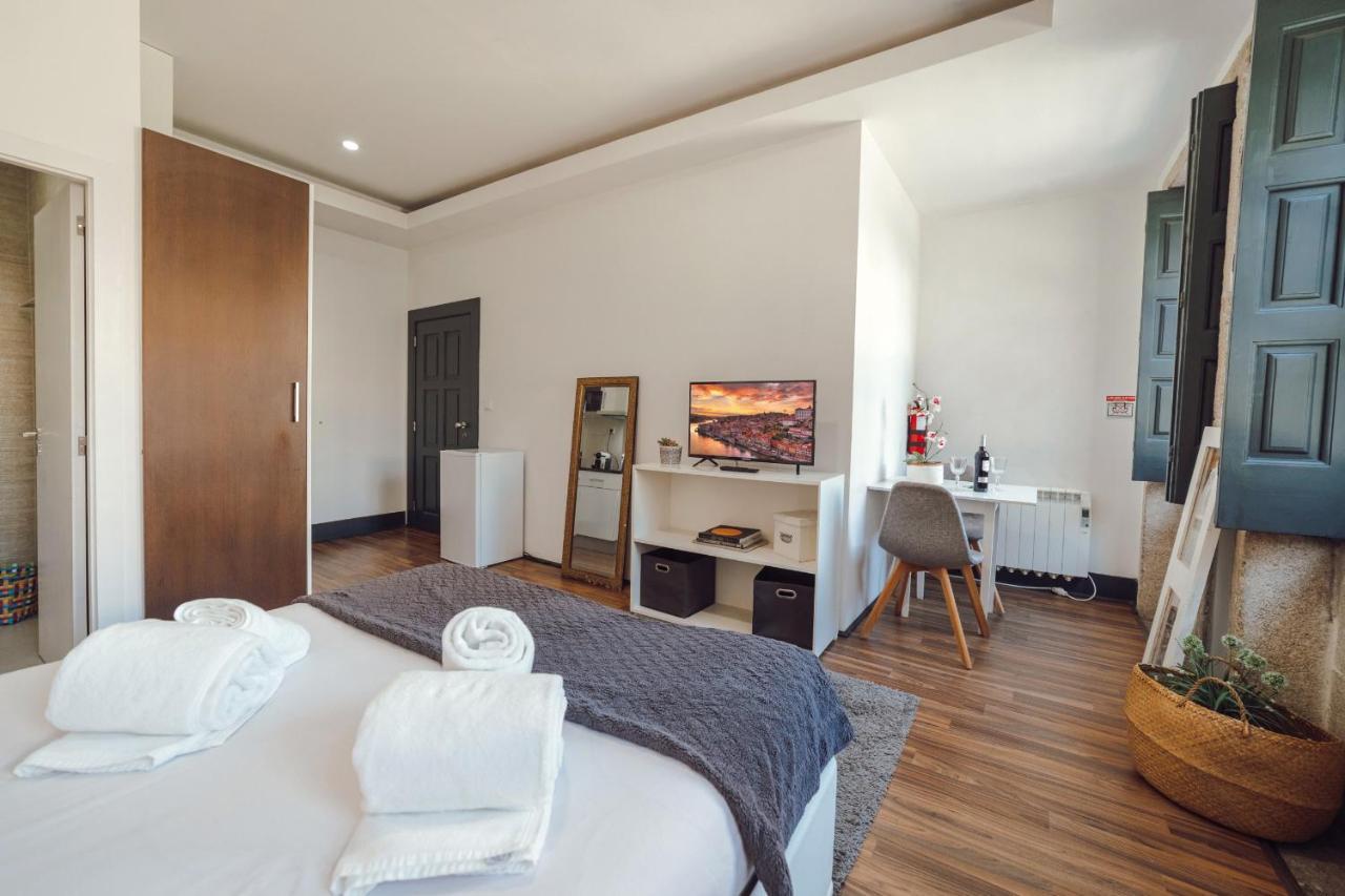 Papa'S Cedofeita Studio Apartments ポルト エクステリア 写真