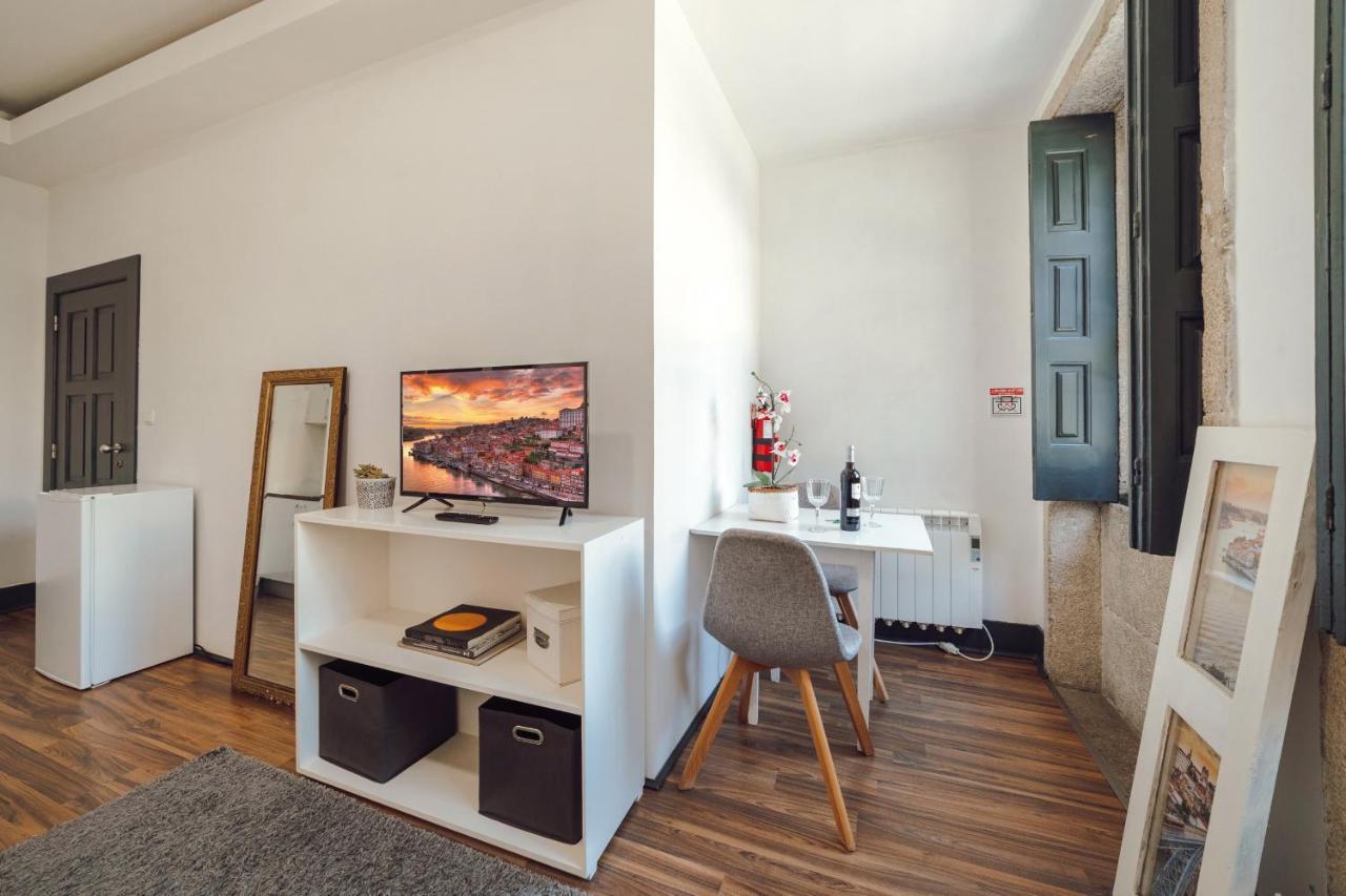 Papa'S Cedofeita Studio Apartments ポルト エクステリア 写真